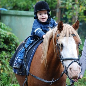 Reiten Kinder im Vorschulalter- Mutter und Kind 08