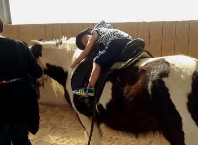 Reiten Kinder im Vorschulalter- Mutter und Kind 10