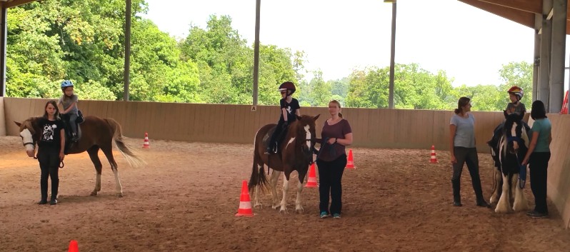 Reiten Kinder im Vorschulalter- Mutter und Kind 14