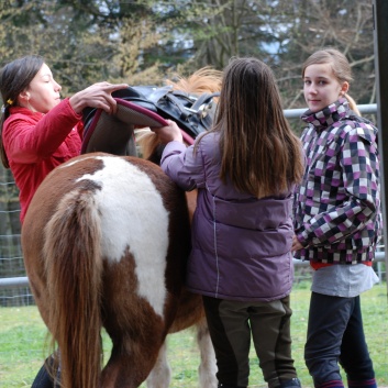 Tagesritt der CV-Ponyfarm April 2012 - 01