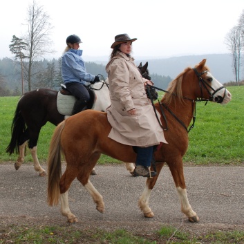 Tagesritt der CV-Ponyfarm April 2012 - 11